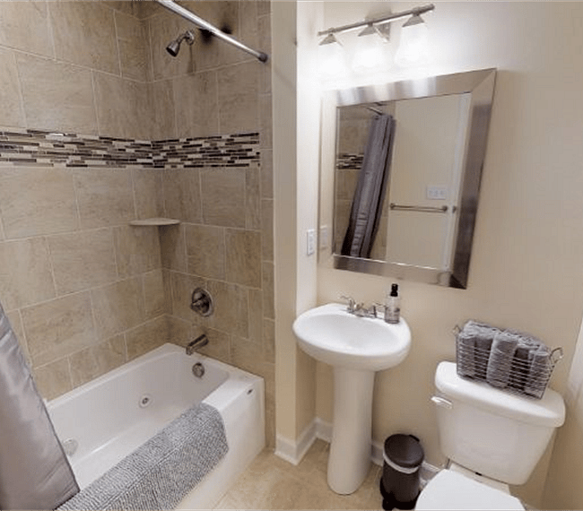 Master bathroom with jetted tub!