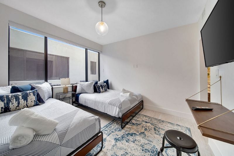 Furnished Finder property 263450_1 photo 17