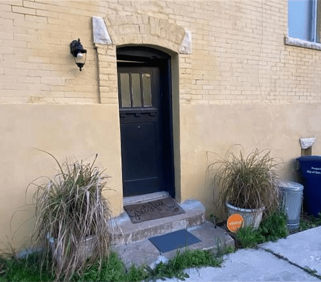 Apartment Private Entrance