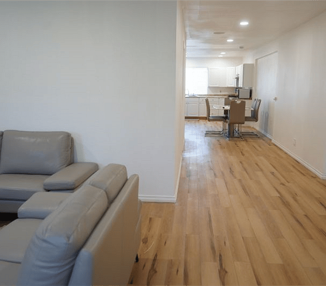 Furnished Finder property 264213_1 photo 4