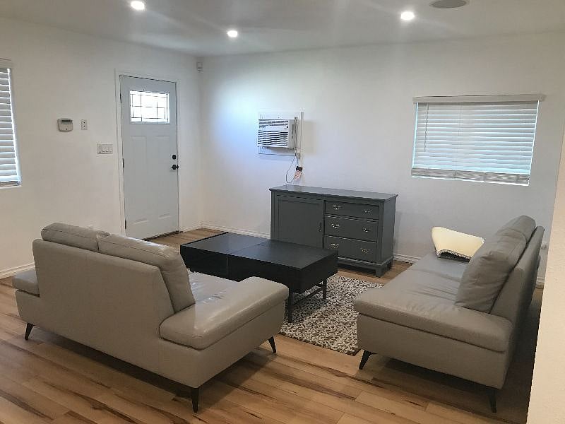 Furnished Finder property 264213_1 photo 3