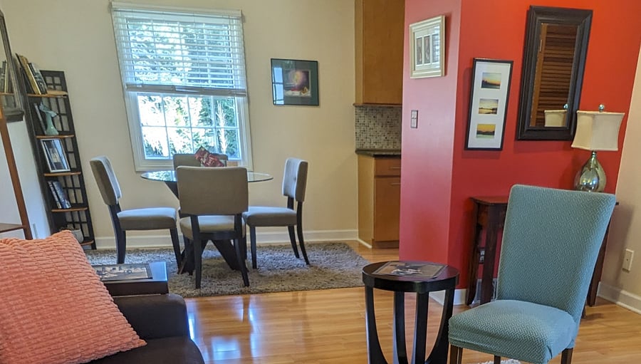 Dining area off kitchen