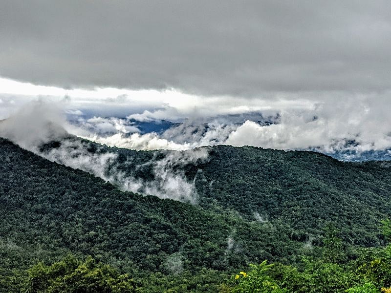 A lookout on the way to Craggy