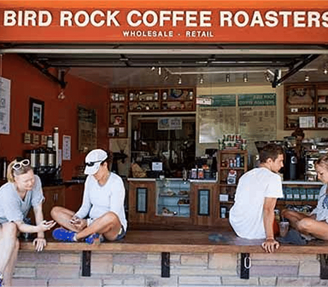 Walking distance to Coffee shops.