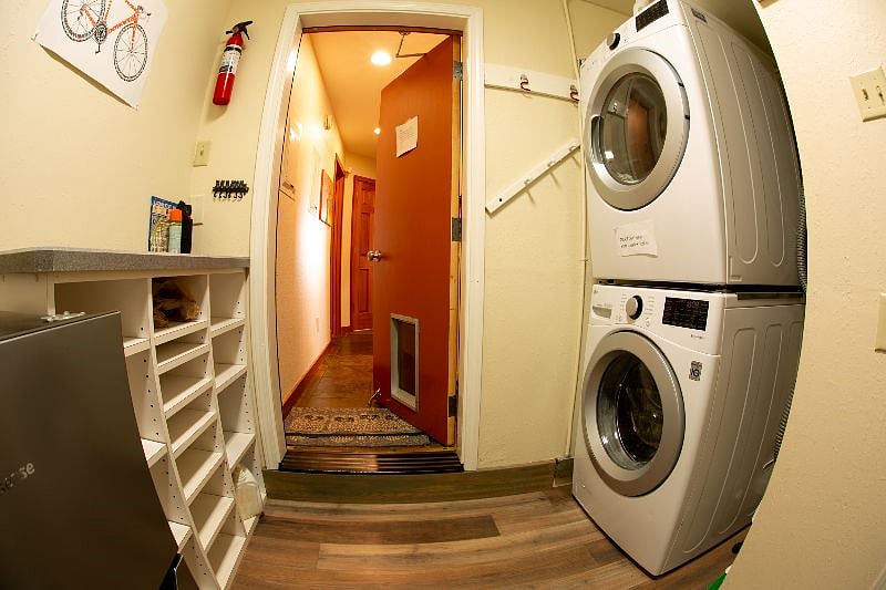 private entrance from arctic entry