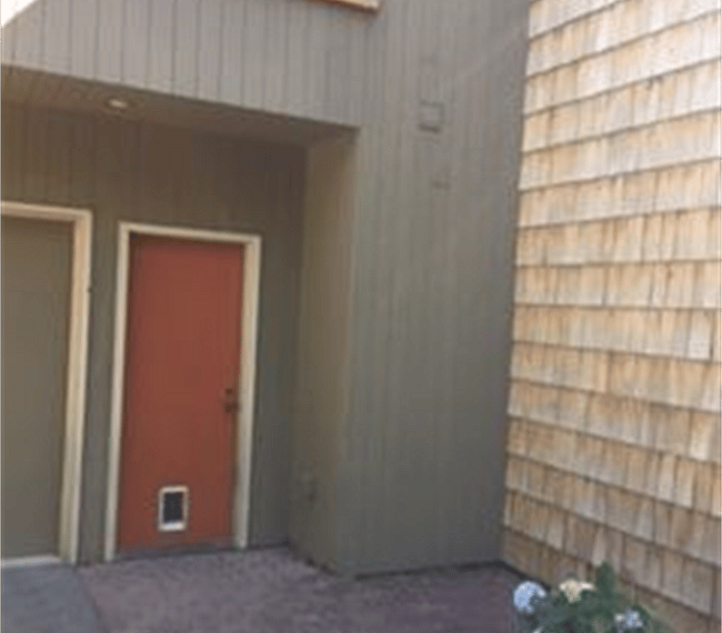 Private entrance to suite