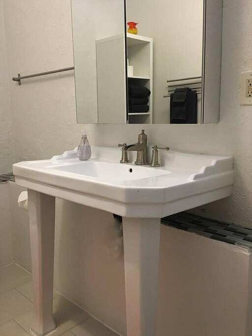 Furnished Finder property 265017_8 photo 4