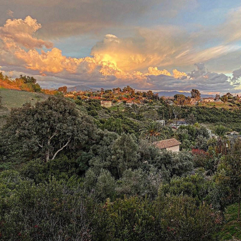 East view at sunrise also has moon rise views. Beautiful walks around hillside roads and hiking trails to jog or walk. 