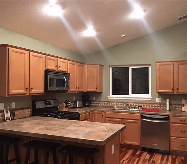 beautiful kitchen with every thing you need to cook your meals
