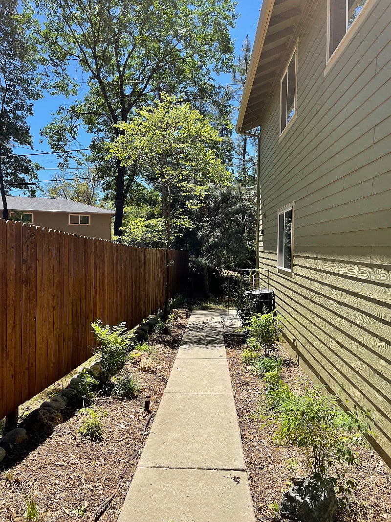 the walkway to the apartment