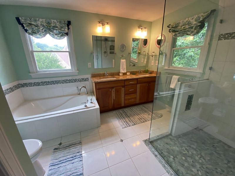 Luxurious master bath.