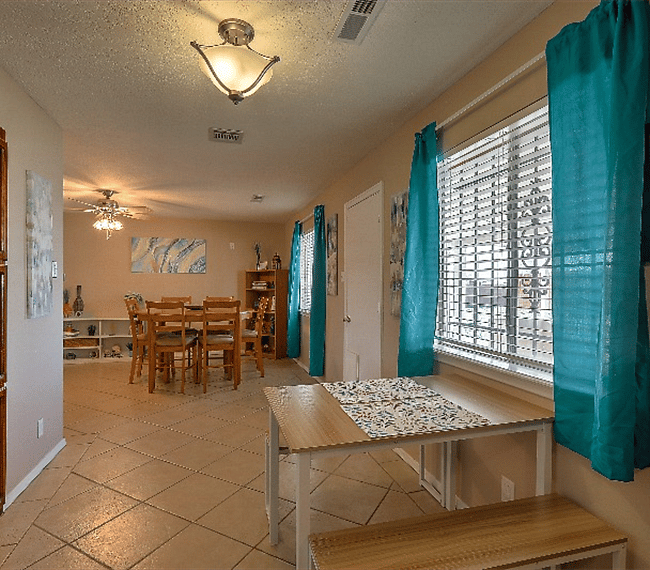 Furnished Finder property 265198_1 photo 12