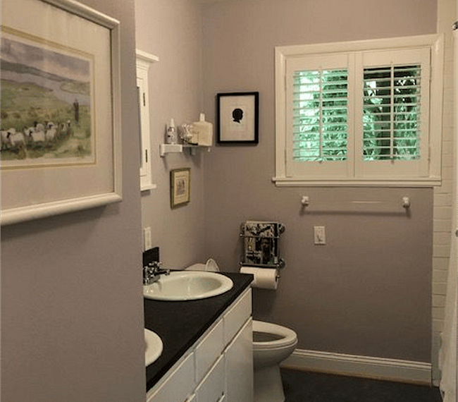 Full bathroom
