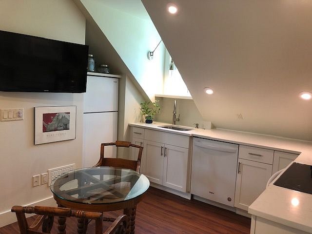 Furnished Finder property 265215_1 photo 12