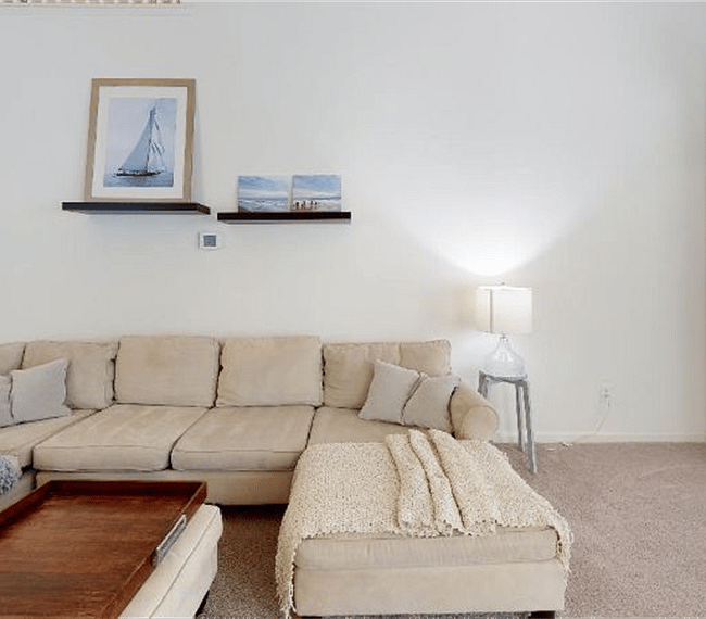Sectional L-type sofa