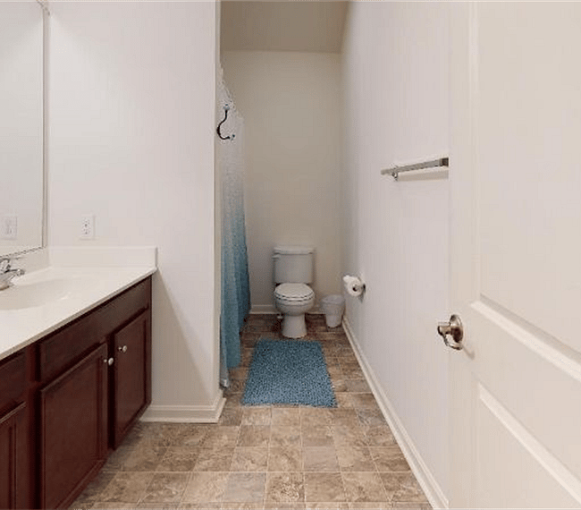 Full bathroom