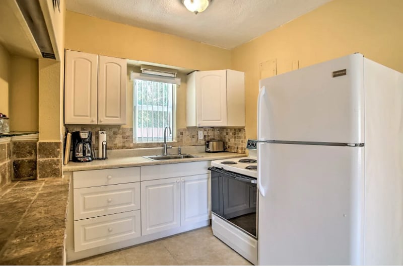 6.Make all of your meals in this well-equipped kitchen.
