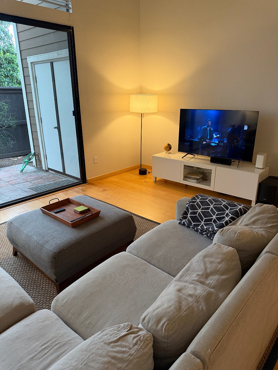 Living area with smart TV and high speed internet
