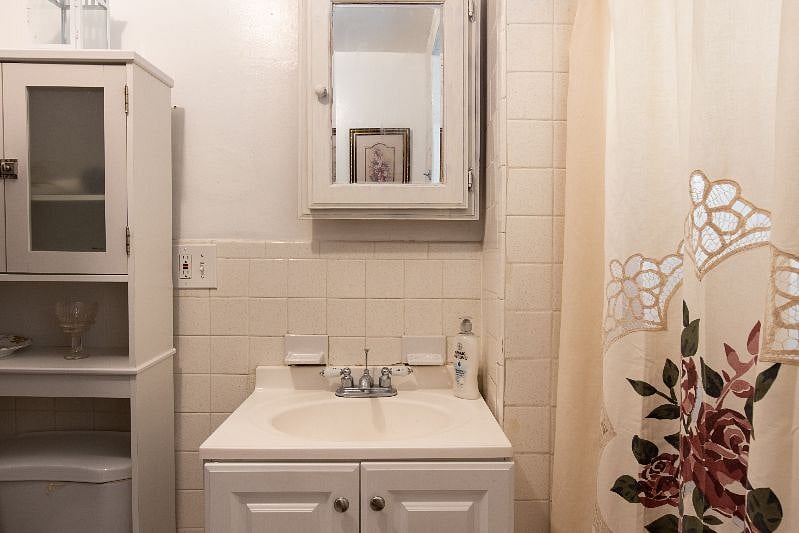 Furnished Finder property 266105_4 photo 8