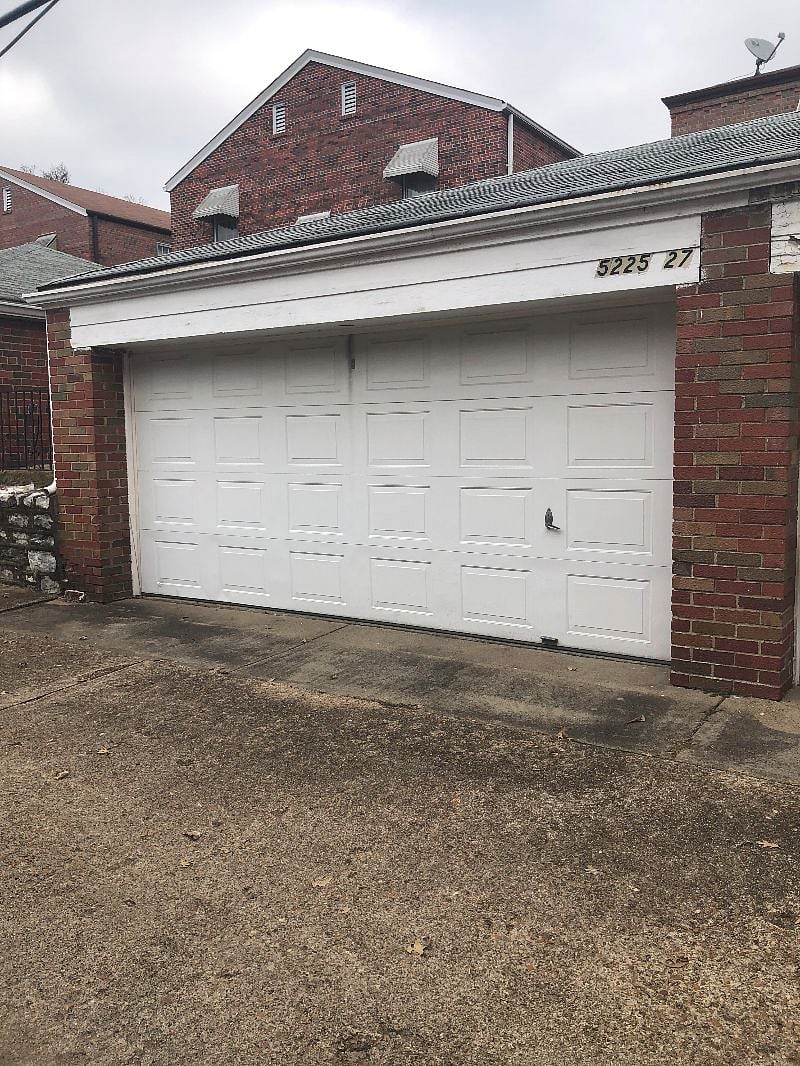 Garage parking