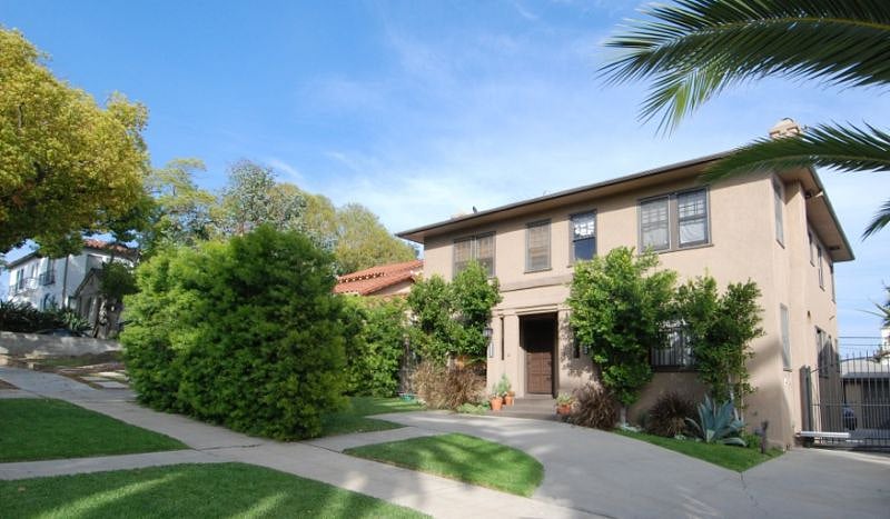 Parking is provided in the semi-circular drive in front of the Duplex.