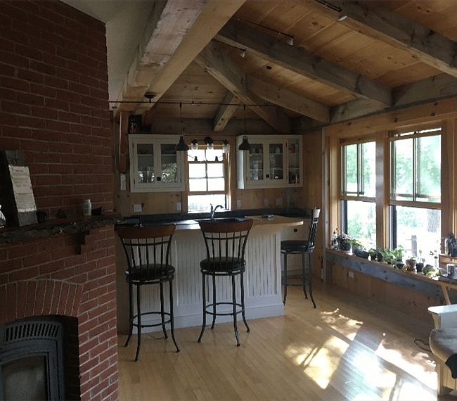 Beautifully appointed kitchen 