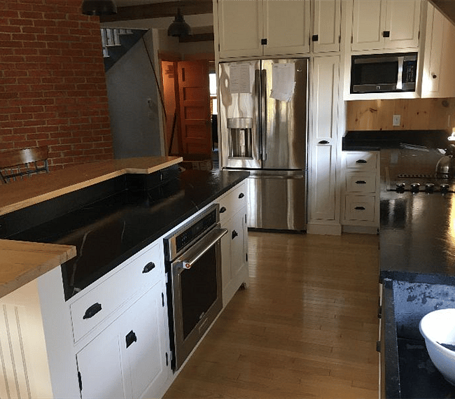 Beautifully appointed kitchen 