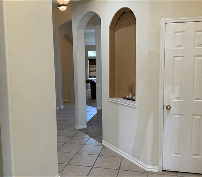 Furnished Finder property 266612_1 photo 3