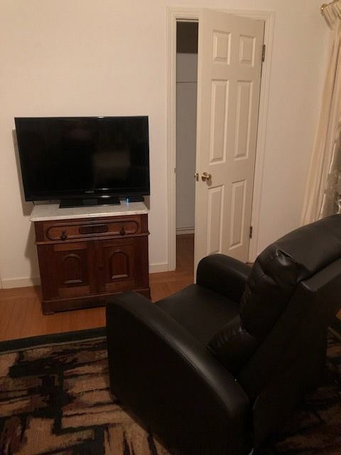 Furnished Finder property 266638_2 photo 4
