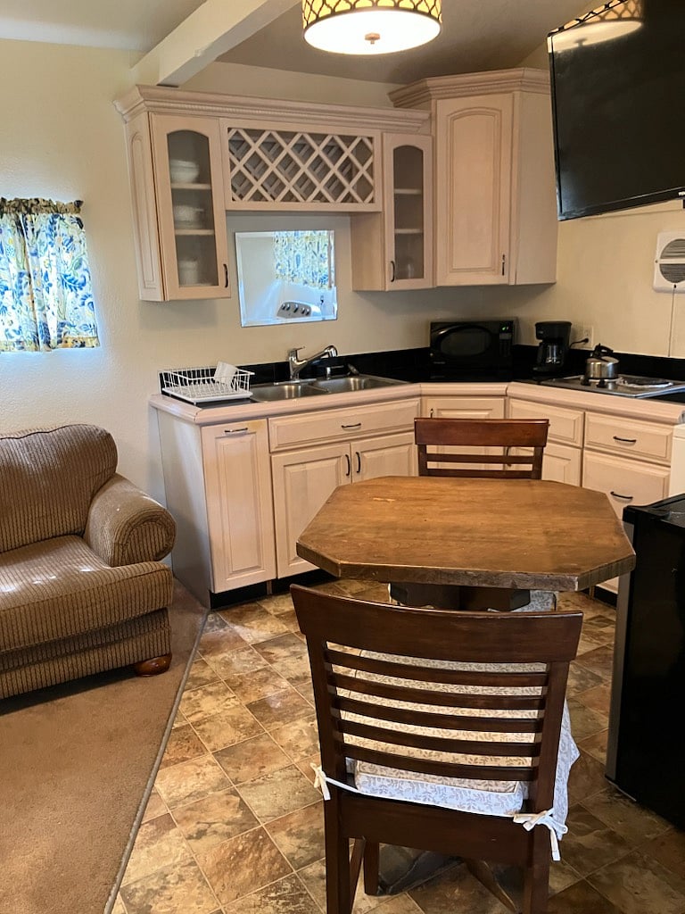Furnished Finder property 266638_3 photo 3