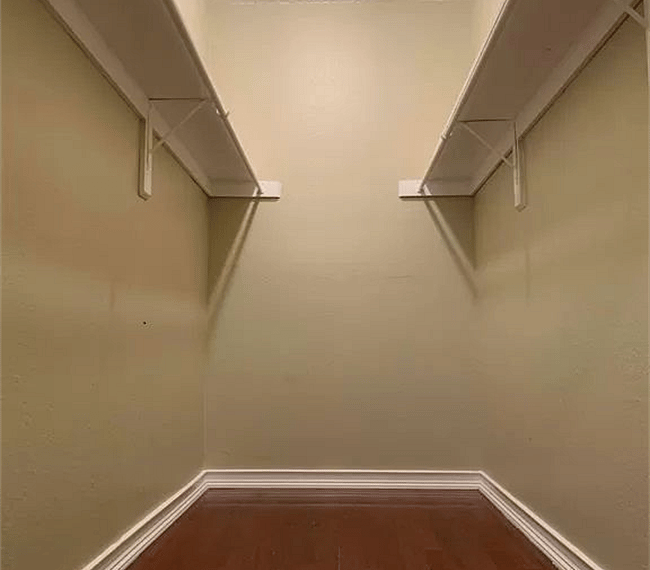 Huge Walk-in Closet