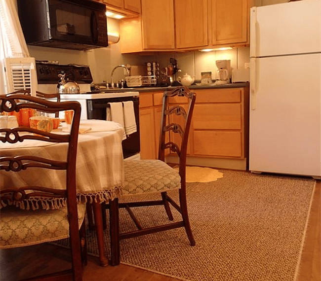 1st Floor Apt - Kitchen