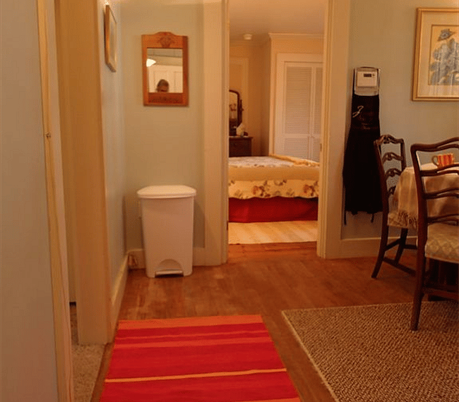 1st Floor Apt - Kitchen