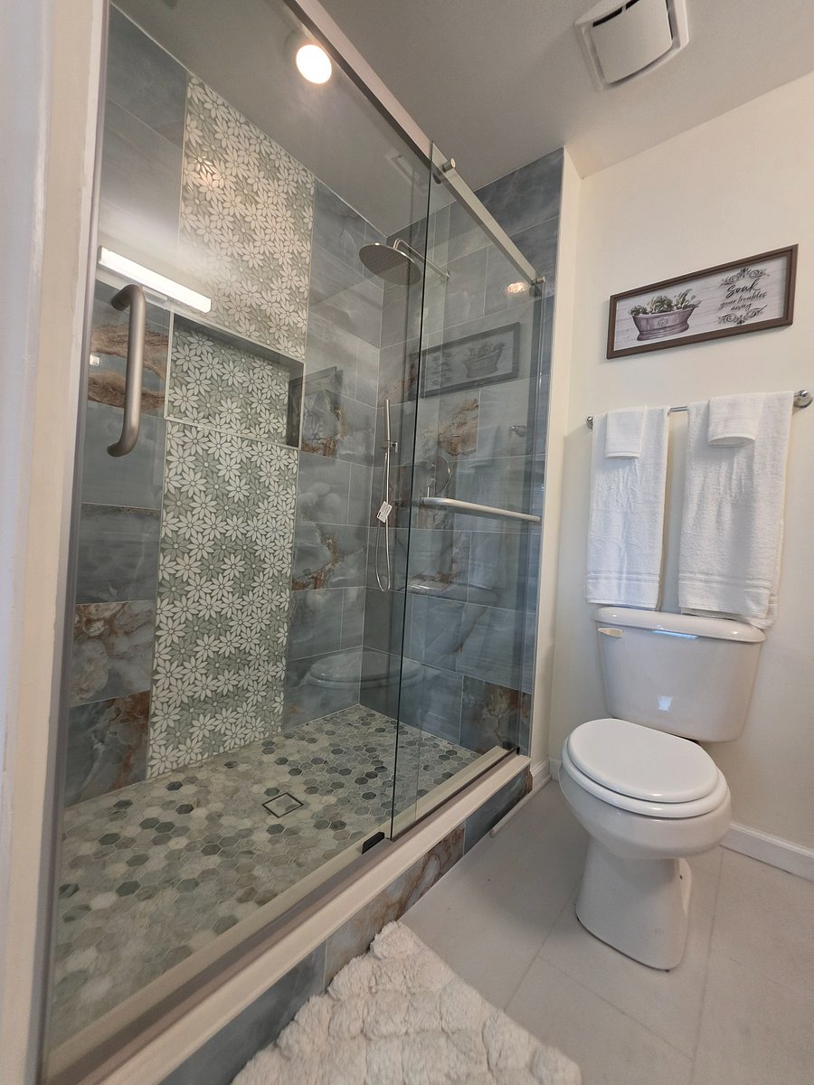 Walk in shower master suite