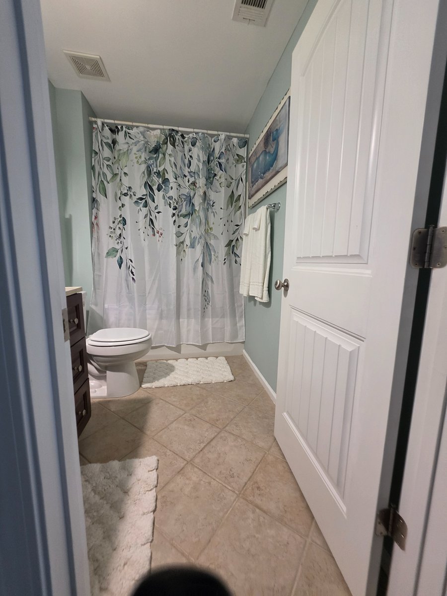 Guest tub - shower combo