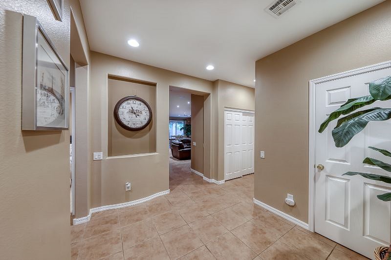 Furnished Finder property 267797_1 photo 24