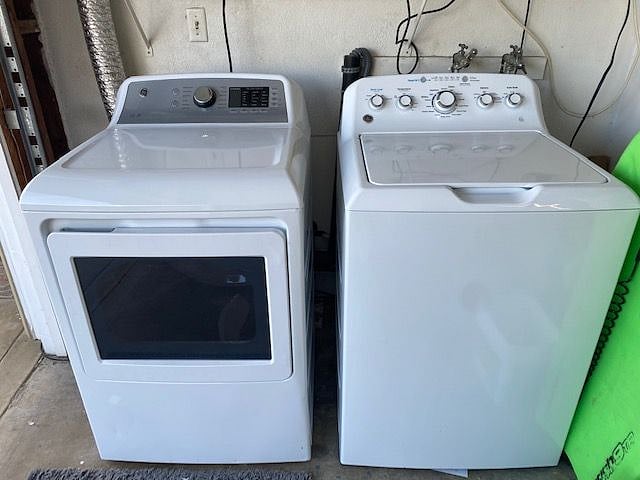 Washing Machine, located in Garage. Entry through front house or Master Bedroom.