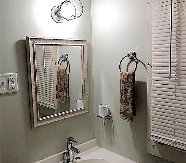 Built-in soap dispenser.