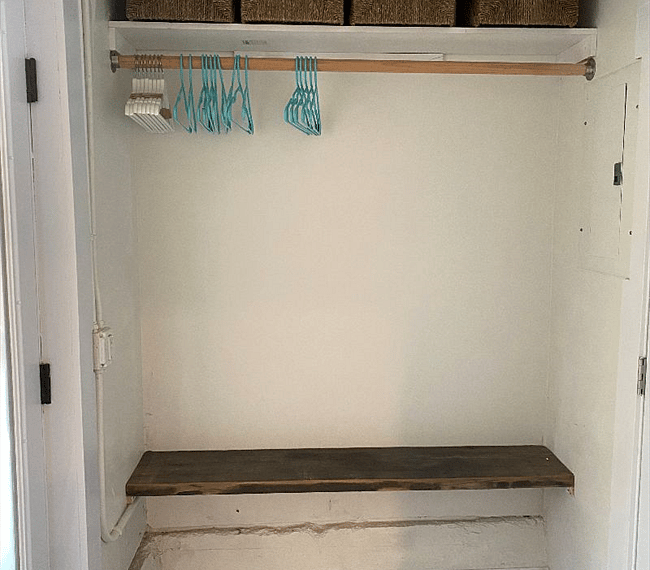 Mudroom at entrance - perfect for stripping dirty scrubs and leaving your outdoor shoes