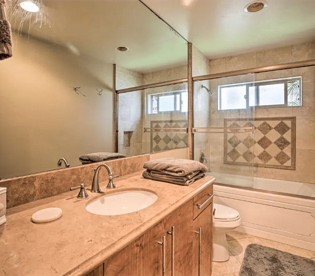 Full bathroom