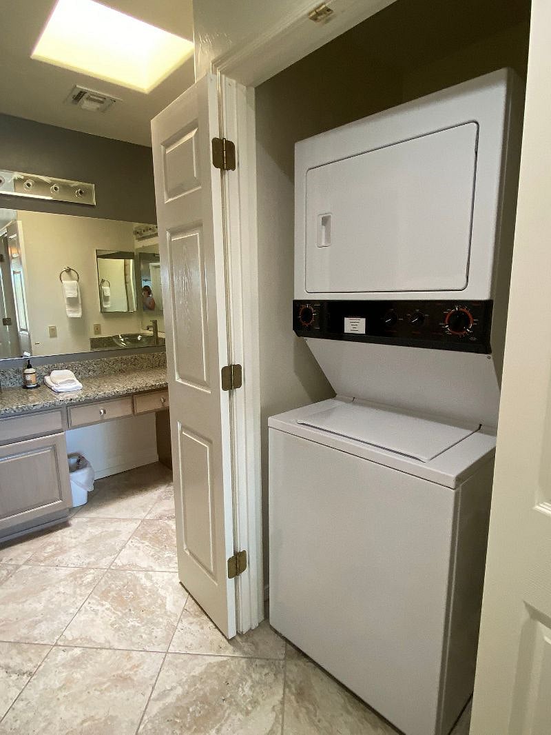 Unit A Washer / Dryer 