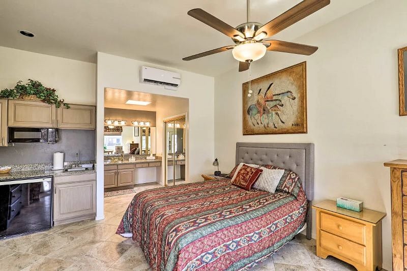 B Unit, 1 Deluxe Queen Bed & Bath, has Wet Bar, Mounted TV, Remote control Mini-Split Heat/Cool individual system