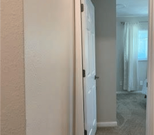 Entrance to the bedroom