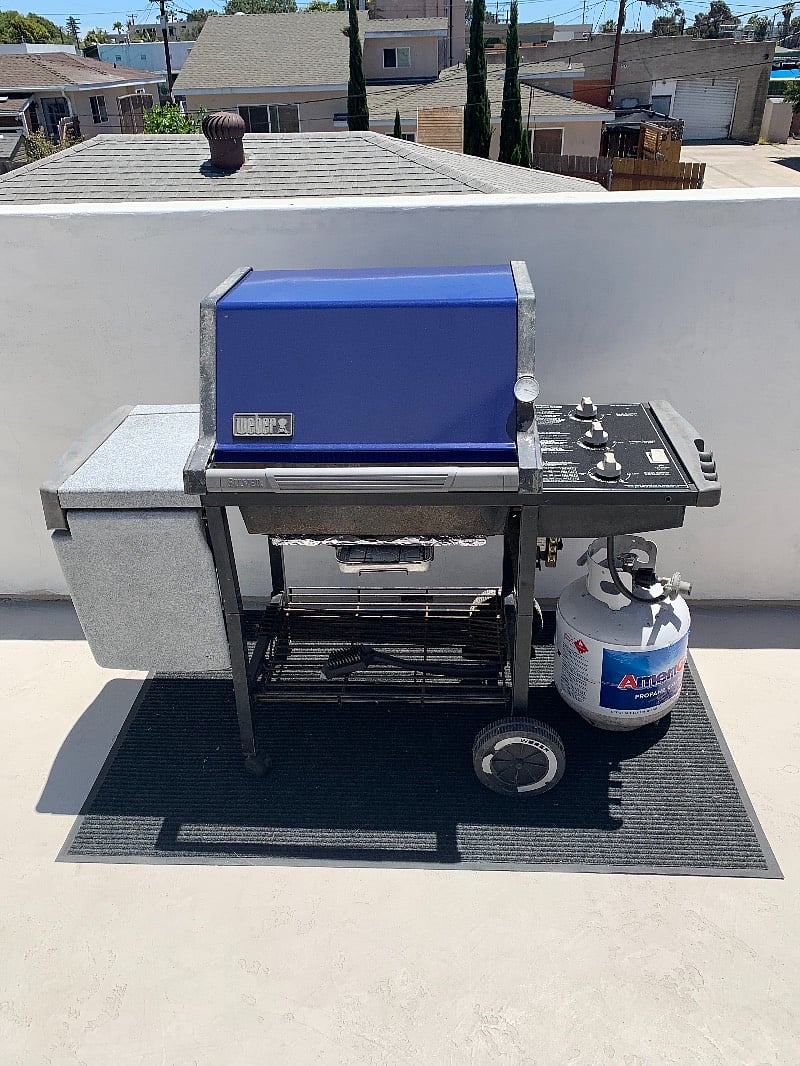 gas grill