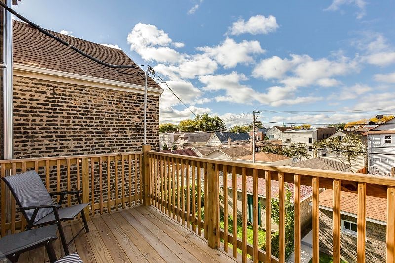 Private deck perfect for relaxing with morning coffee or an evening beverage.