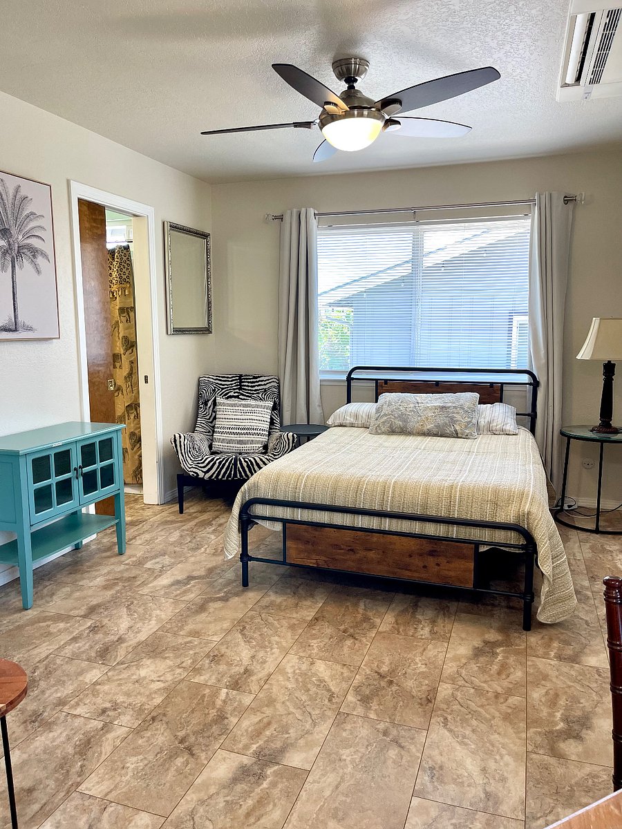 New bed and mattress, bedside tables, natural light and two windows for cross breeze.