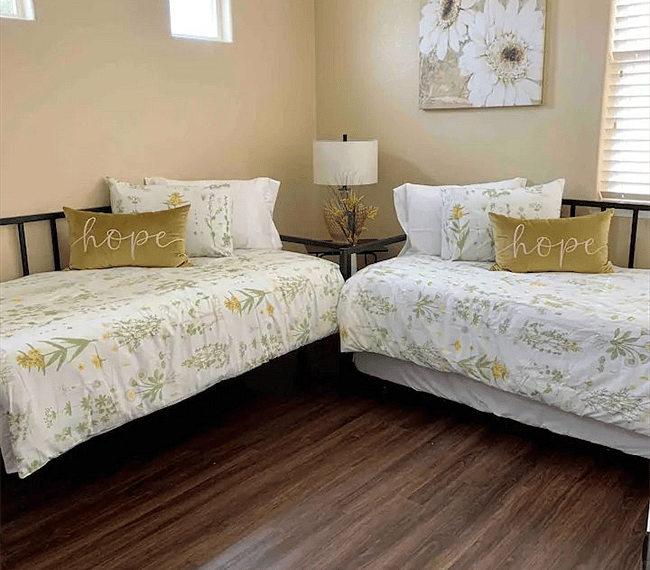Smaller bedroms with twin beds