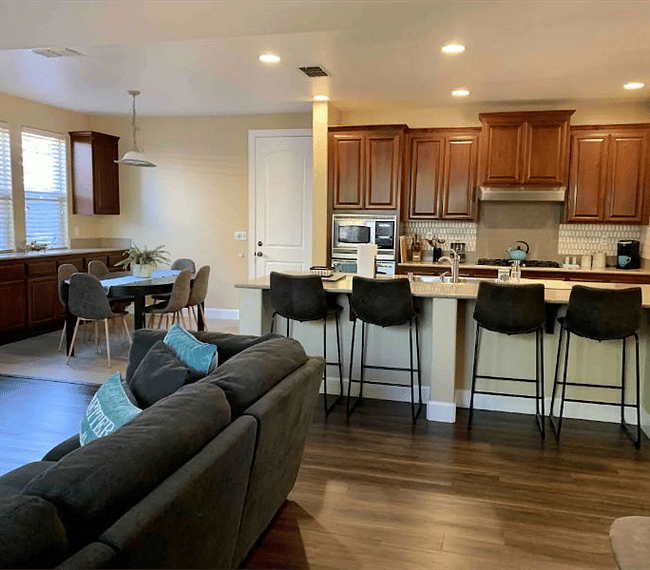 Fully stocked kitchen with updated appliances