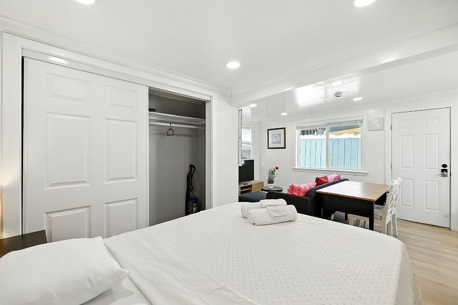 Furnished Finder property 270018_2 photo 11