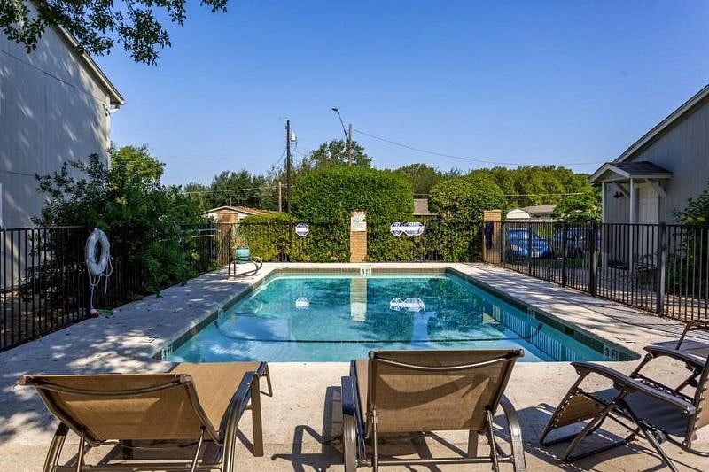 Furnished Finder property 270394_2 photo 13